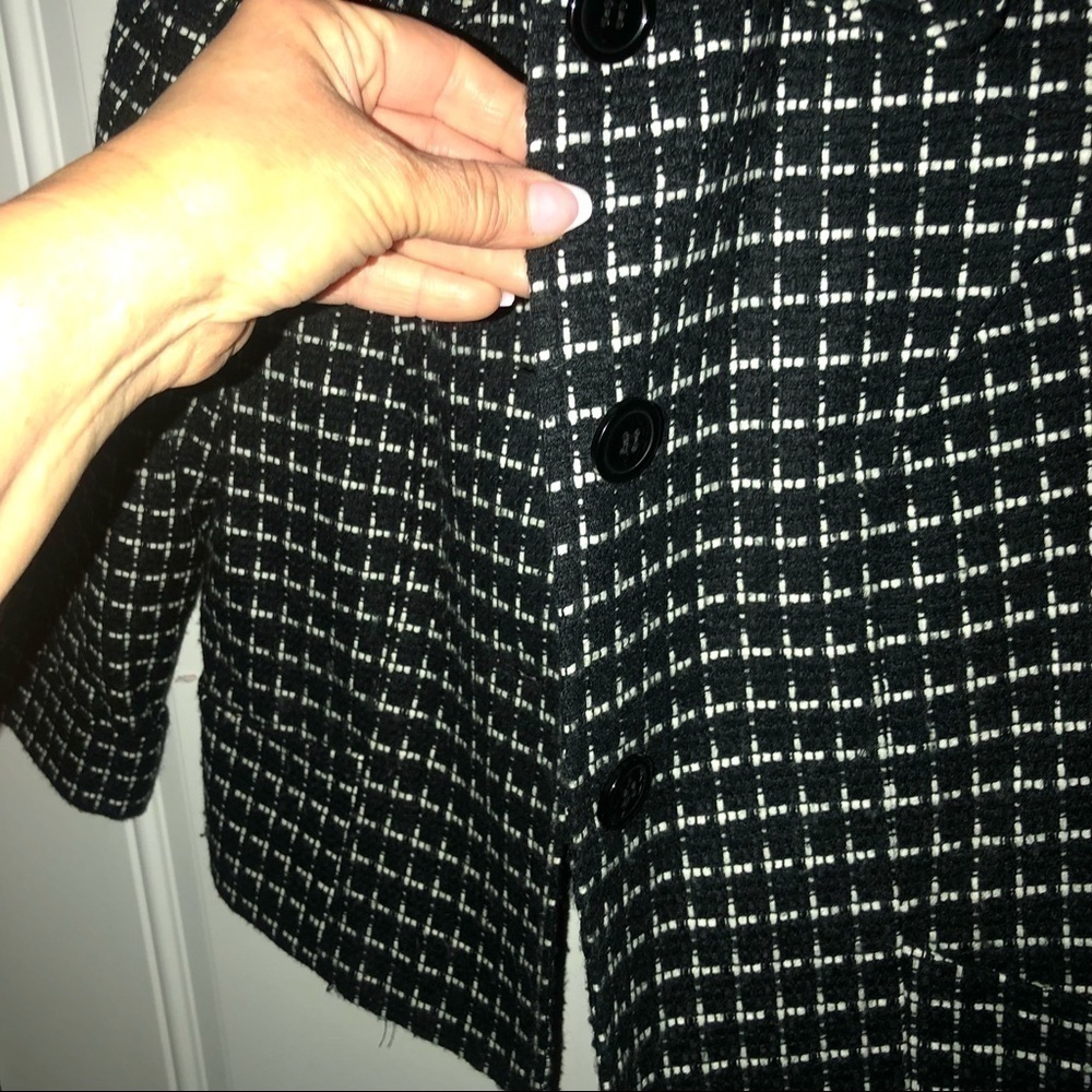 Harve Bernard Black and White Cropped Petite Jacket Petite Medium - Picture 6 of 10